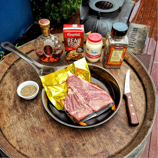 T-Bone Steak & Pepper Sauce Recipe image
