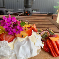 Smoked Pavlova Recipe image